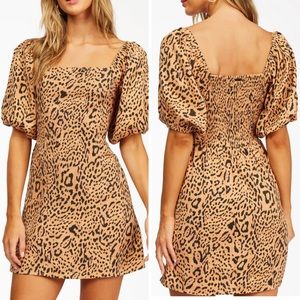 BILLABONG NWOT Paradise Animal Print Puff Sleeves Mini Dress Size Small